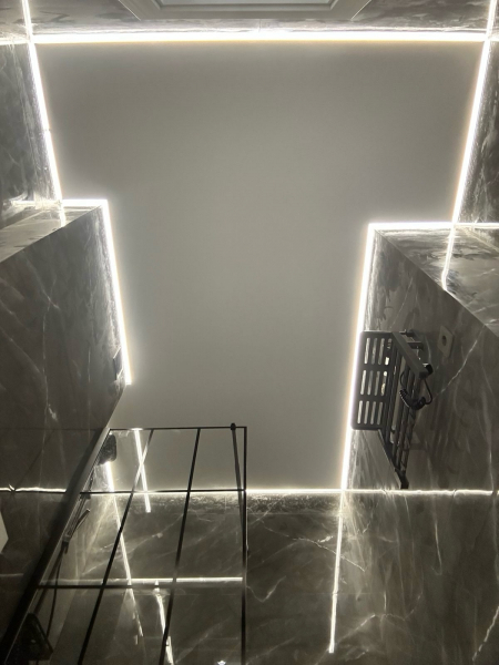 Парящий потолок