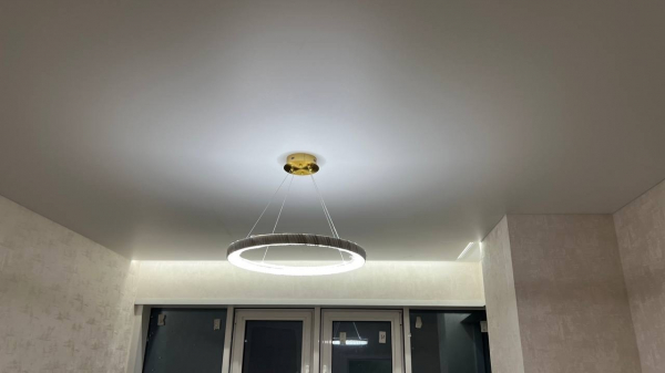 Матовый потолок с подсветкой