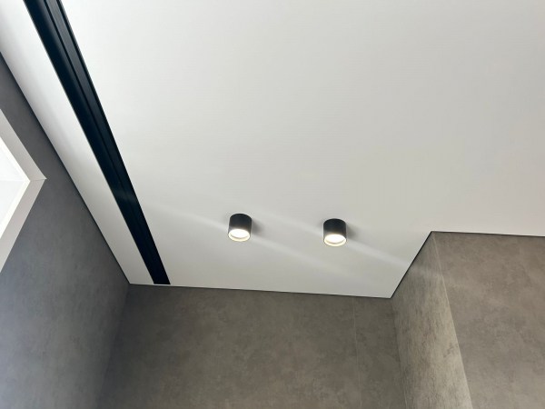 Ниша под карниз